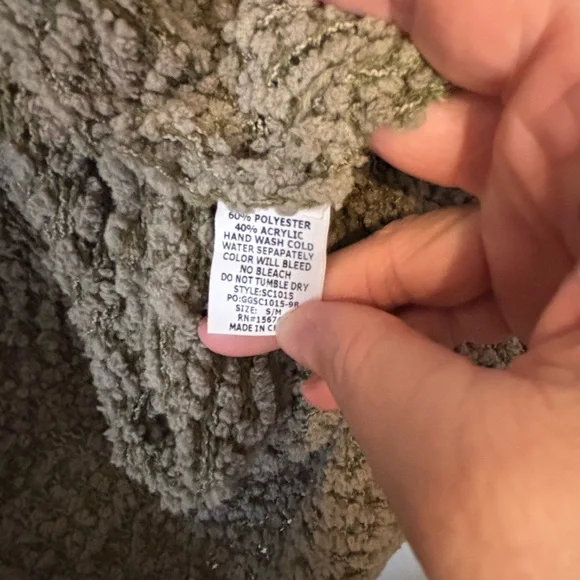 3/$20 Racheal Green Textured Open Front Long Sleeve Cardigan - Picture 4 of 4